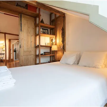 Lägenhet Charming Sunny Penthouse