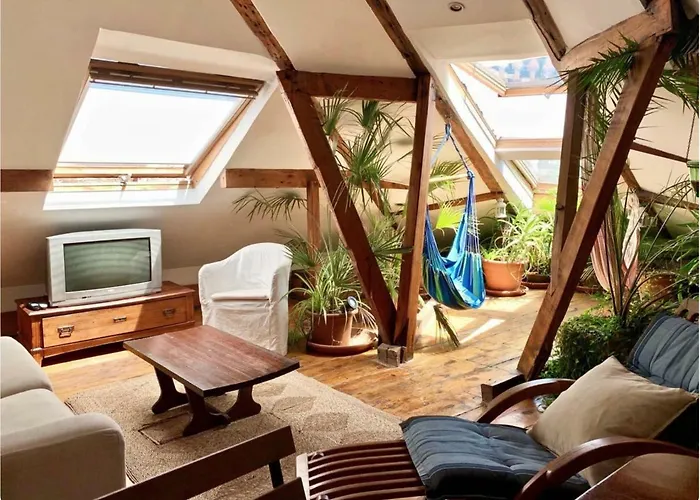 아파트 Charming Sunny Penthouse *