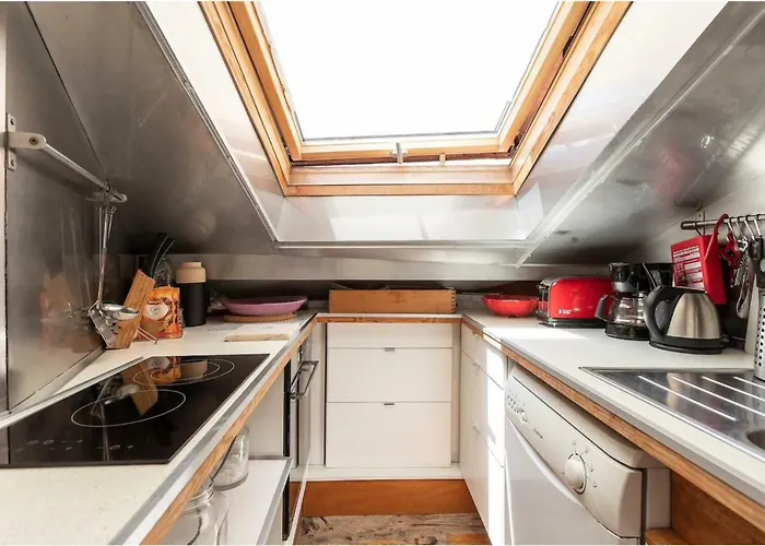 Charming Sunny Penthouse Lisboa