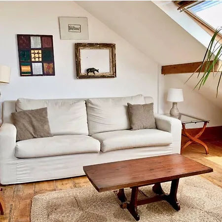 Charming Sunny Penthouse Apartamento *